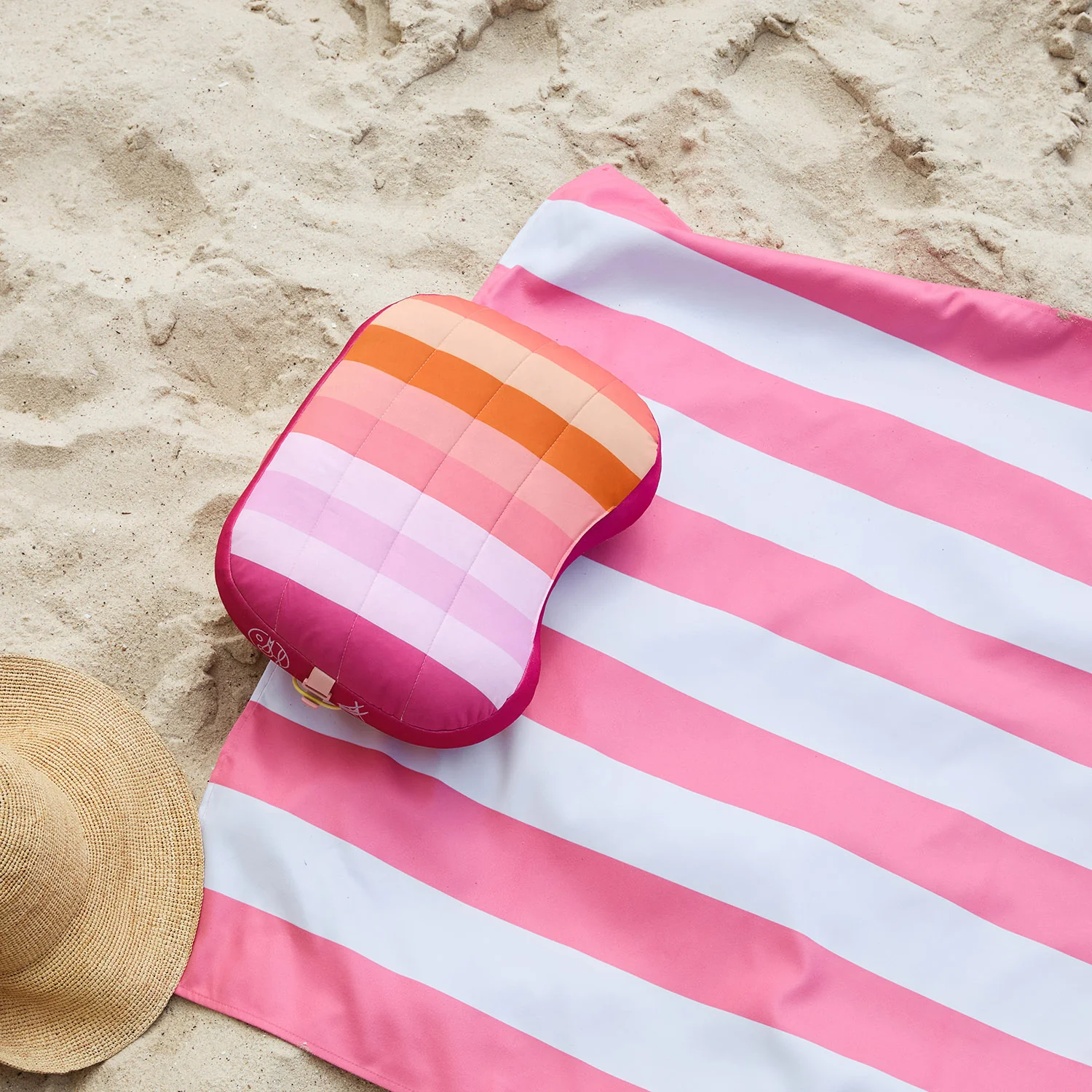 Dock & Bay x Ballast Beach Pillow - Image 4