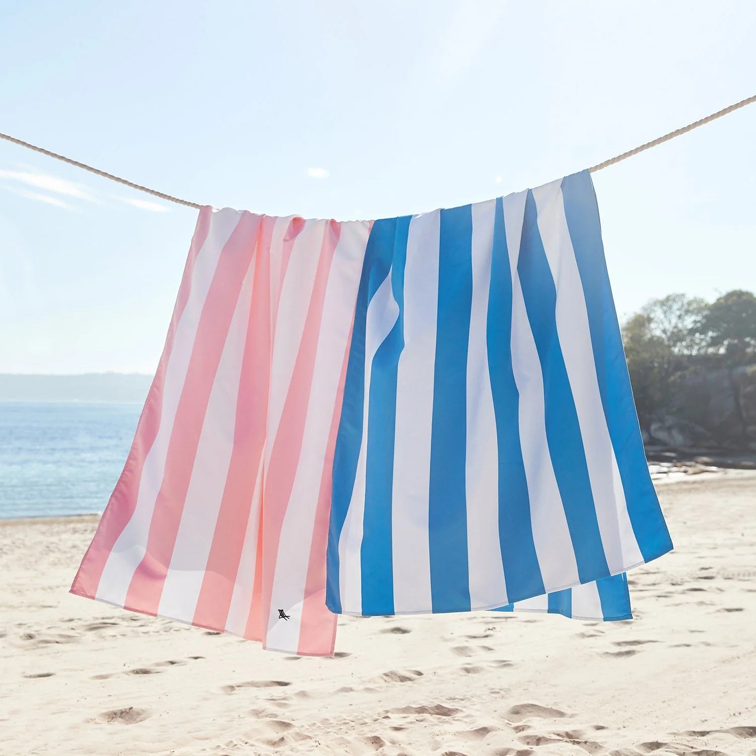 Dock & Bay Quick Dry Towel - Bondi Blue - Image 4