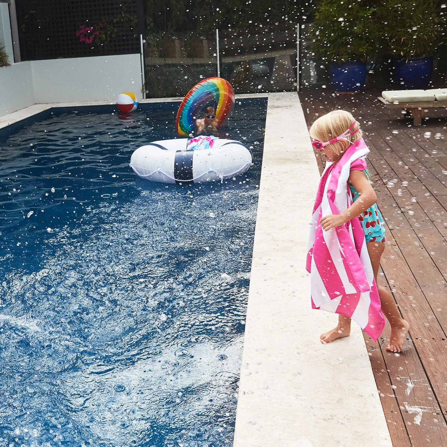 Dock & Bay Quick Dry Towel - Phi Phi Pink - Image 8