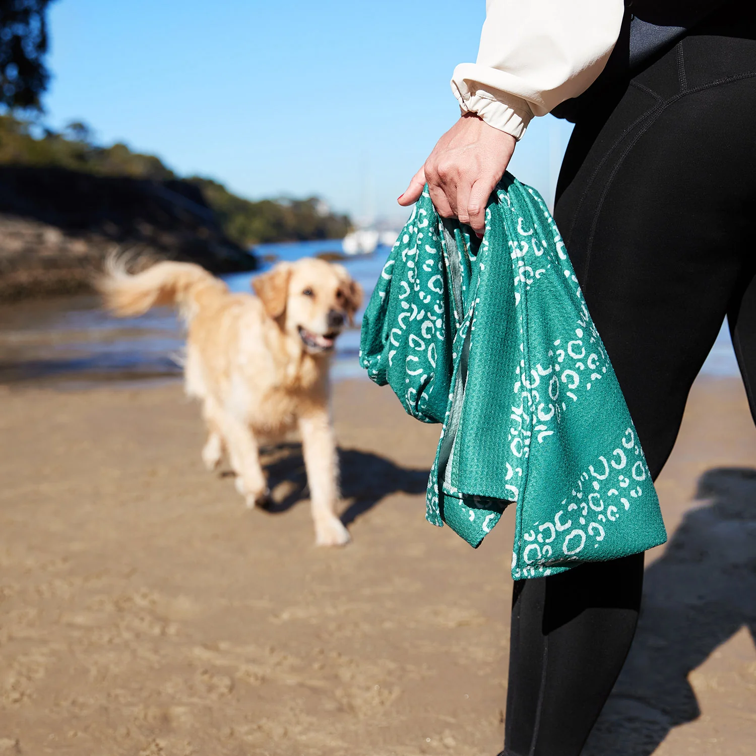 Dock & Bay Dog Towel - Woofs Go Wild - Image 7