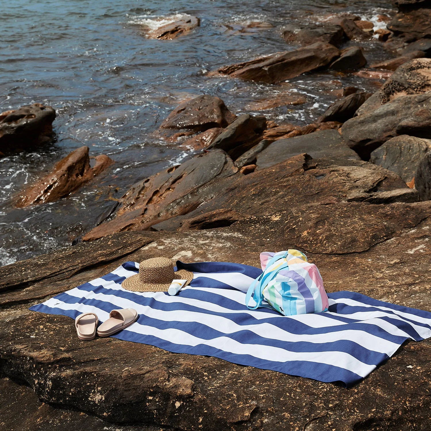 Dock & Bay Foldaway Tote Bags - Unicorn Waves - Image 11