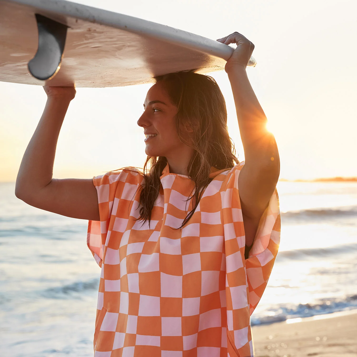 Dock & Bay Poncho - Adults - Groovy Check - Image 3