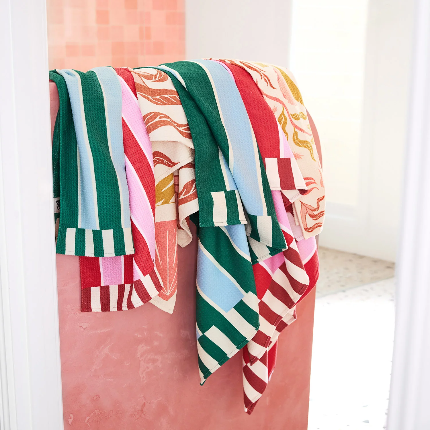 Dock & Bay Quick Dry Bath Towel - Cherry Bomb - Image 10