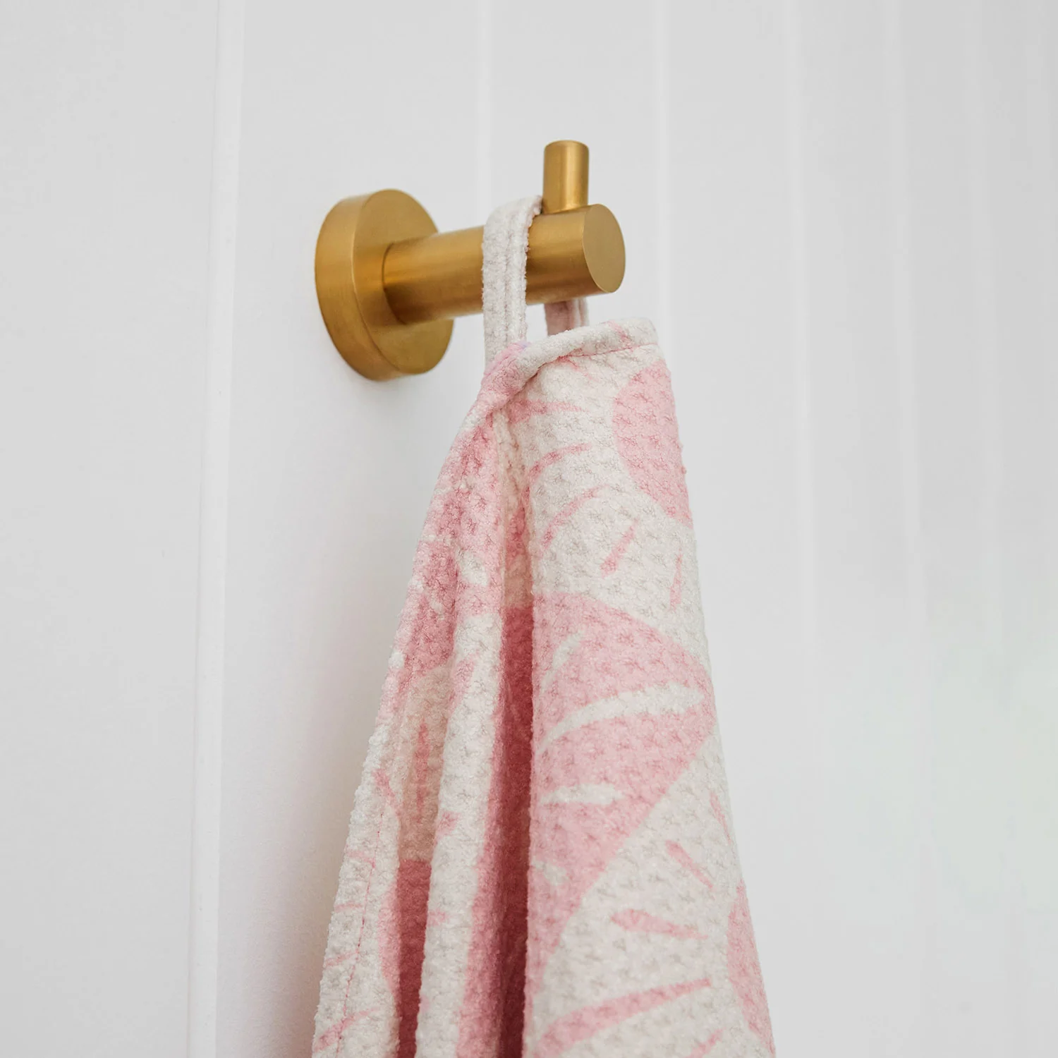 Dock & Bay Quick Dry Bath Towel - Diamond Pink - Image 11